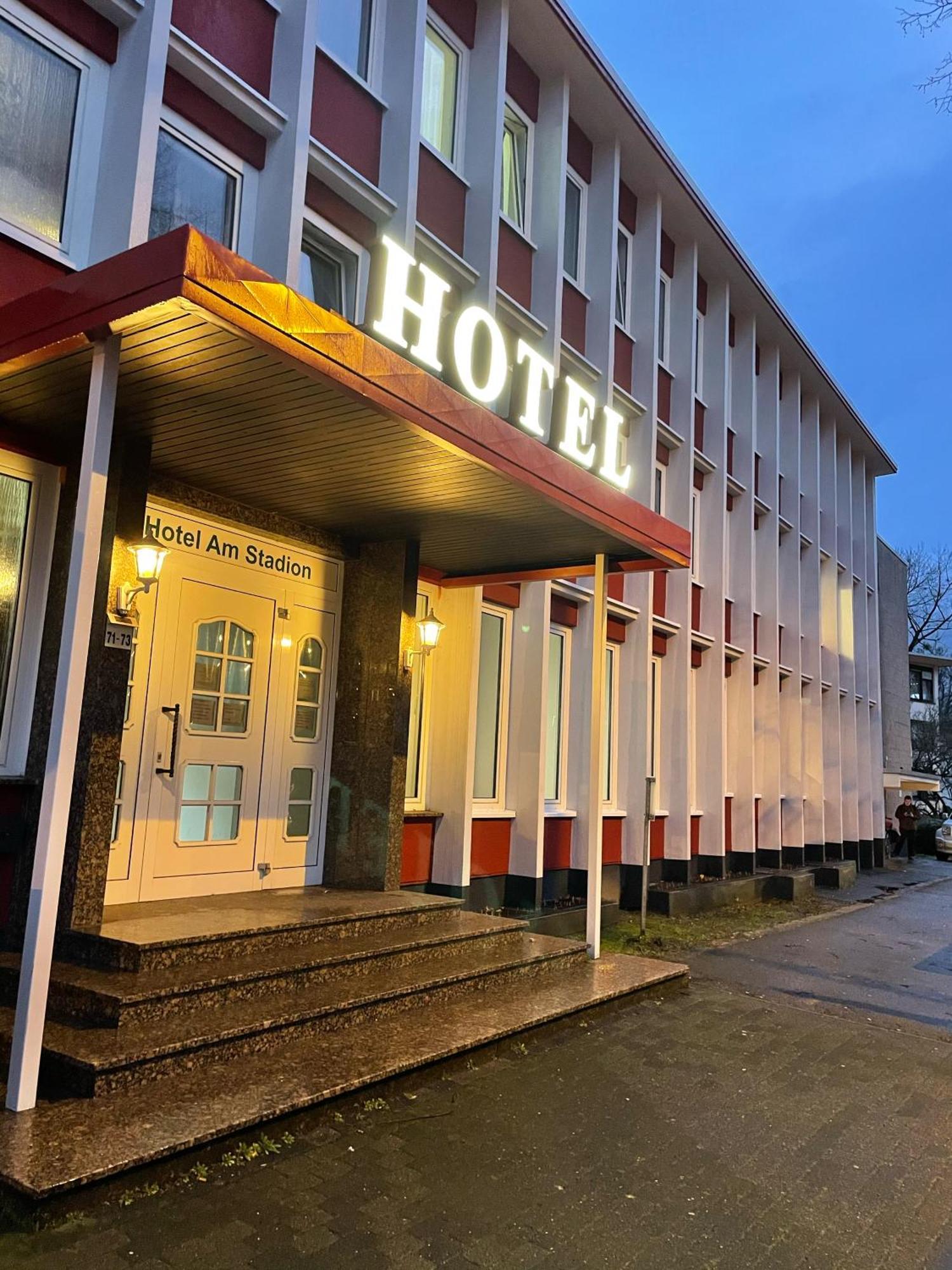 Haven Hotels - Hotel Am Stadion Леверкузен Экстерьер фото