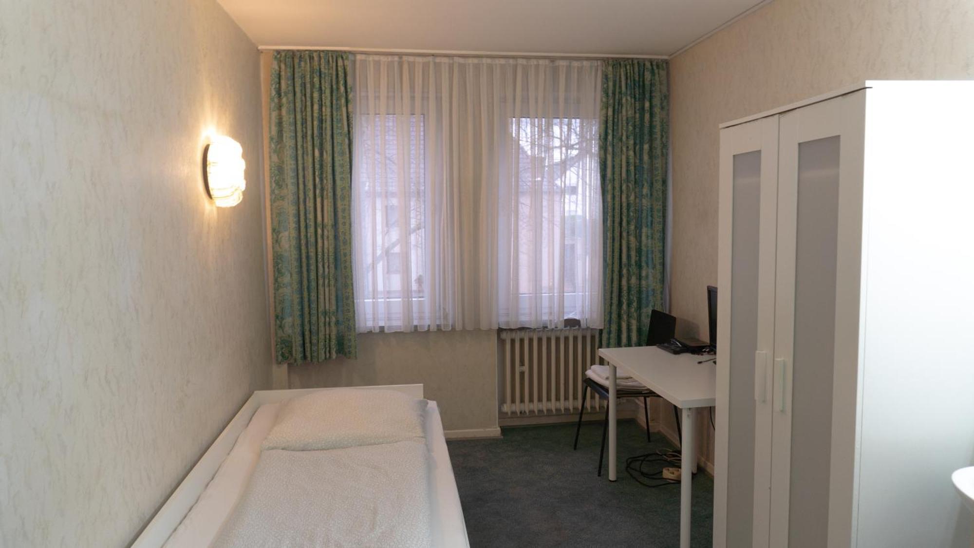 Haven Hotels - Hotel Am Stadion Леверкузен Номер фото